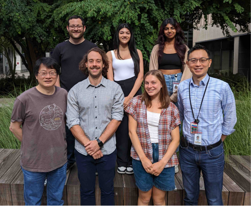 Daniel Yang and his lab team members